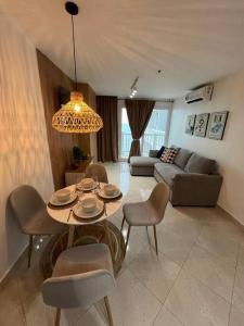 Posezení v ubytování Apartamento frente al mar