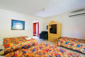 Gallery image of Beach Break Resort & CR Surf Camp in Jacó