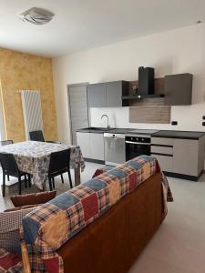 Gallery image of Casa Caselle intero appartam indipend 100mq 2 stanze 2 bagni e cucina in Caselle