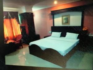 Afbeelding uit fotogalerij van Hotel Priya in Chengannūr +10 foto's