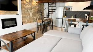 Køkken eller tekøkken på Casa Luna Rural Con Piscina y Jardín