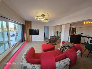 Μια τηλεόραση ή/και κέντρο ψυχαγωγίας στο Penthouse Centru City View Baia Mare