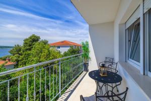 Balkón nebo terasa v ubytování Apartments Iva