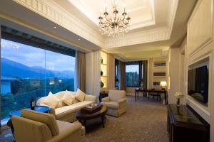 TV a/nebo společenská místnost v ubytování Carp Islet Resort Fuzhou