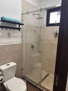 Phòng tắm tại Aqua Bliss!