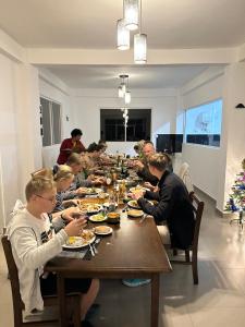 Jídlo v hotelu nebo okolí