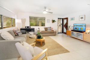 Μια τηλεόραση ή/και κέντρο ψυχαγωγίας στο Minti Beach House