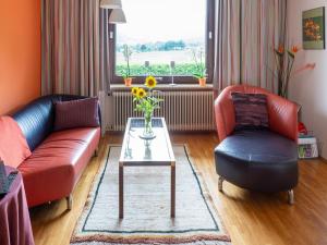 Posezení v ubytování Holiday Home Attersee near Hiking Trails