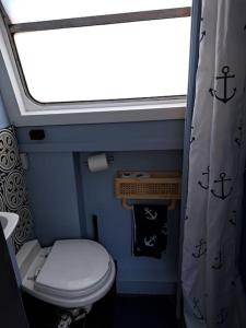 Gallery image of Unique Narrowboat in Town Centre Chelmsford Essex in Chelmsford