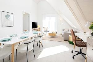 A seating area at STAYY Flagship Limmattal - contactless check-in