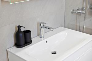 Kép STAYY Flagship Limmattal - contactless check-in szállásáról Schlierenben a galériában