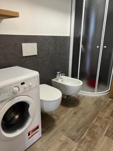 Koupelna v ubytování Panciroli Pinzolo Pineta + 6 fotografií