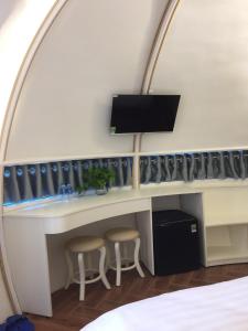 TV a/nebo společenská místnost v ubytování BING BONG HOTEL