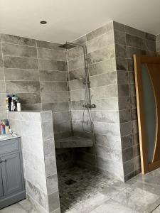 Ένα μπάνιο στο Countryside Rooms