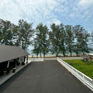Gallery image of Ombak Beach Inn Resort in Dungun