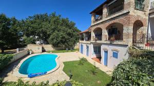 Πισίνα στο ή κοντά στο Apartments Andrea +25 φωτογραφίες