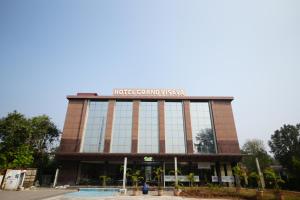 Bazén v ubytování Hotel Grand Visava Lonavala nebo v jeho okolí