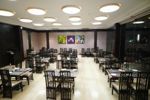 Restaurace v ubytování Hotel Grand Visava Lonavala