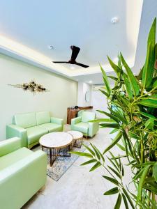 Posezení v ubytování Hotel Grand Visava Lonavala
