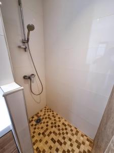Bagno di La Fossette - T2 avec terrasse, parking et wifi