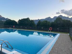 En generel udsigt til bjerge eller udsigt til bjerge taget fra lejligheden