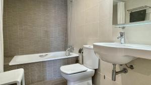 Et badeværelse på Darsena B 2-4 + 11 billeder