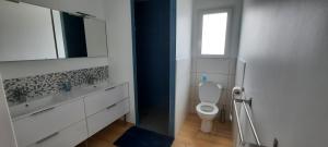 Bilik mandi di L'Echappée Belle