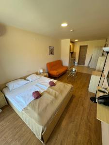 Postel nebo postele na pokoji v ubytování Sea View Premier Fort Beach Sveti Vlas + 22 fotografií