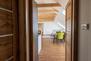 Fotografie z fotogalerie ubytování Podkrovní apartmán Karlovice v Karlovicích