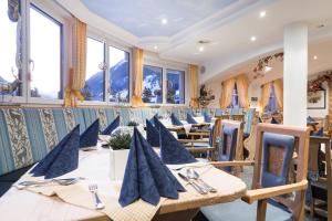 Restaurace v ubytování Hotel Edelweiß-Schlössl