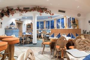 Posezení v ubytování Hotel Edelweiß-Schlössl