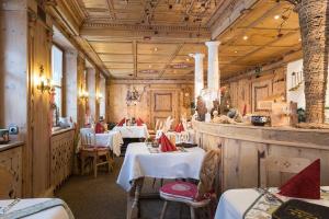 Restaurace v ubytování Hotel Edelweiß-Schlössl