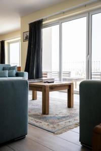 Istumisnurk majutusasutuses Elegant Apartments with Open Views