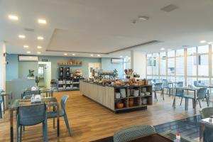 Restaurace v ubytování Hotel Costamar Ponta Verde