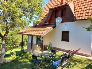Zahrada ubytování TARA Vila Rajak