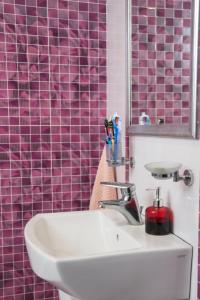 Ένα μπάνιο στο TN Guest House