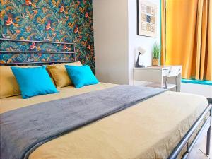 Posteľ alebo postele v izbe v ubytovaní Apartamento El Dorado cerca del mar