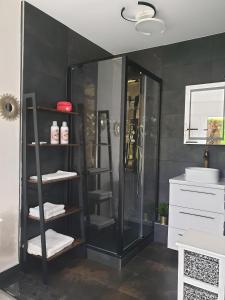 Fotografia z galérie ubytovania Appartement avec jardin privé - 2 à 4 voyageur(s) v destinácii Chaville