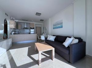 Kuchyň nebo kuchyňský kout v ubytování ENTRE DOS MARES, Euromarina Towers