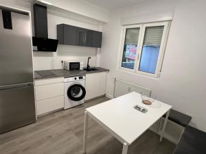 Dapur atau dapur kecil di Piso Camino de Santiago