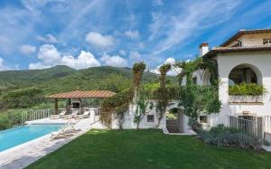 Πισίνα στο ή κοντά στο Villa Castiglione 14