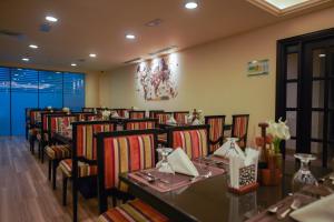Restaurace v ubytování Grand Villaggio Hotel Abu Dhabi