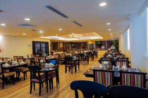 Restaurace v ubytování Grand Villaggio Hotel Abu Dhabi