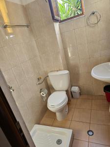 Koupelna v ubytování Vasilika rooms