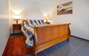 Ένα ή περισσότερα κρεβάτια σε δωμάτιο στο 2 Bedroom Beautiful Home In Gorges
