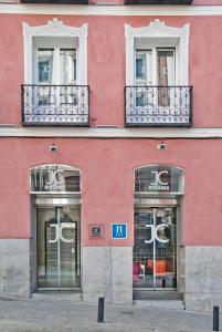 Photo de la galerie de l'établissement JC Rooms Santo Domingo, à Madrid