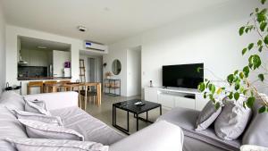 Μια τηλεόραση ή/και κέντρο ψυχαγωγίας στο Vohe