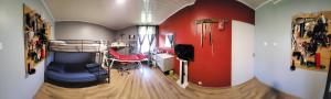a room with two bunk beds and a desk at Secret d'amour et tentation in Homécourt +11 photos