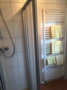 Koupelna v ubytování Knüllhotel Tann-Eck