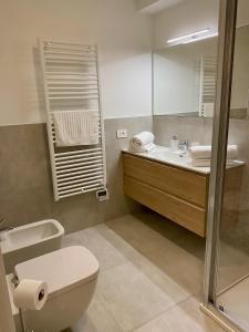 Koupelna v ubytování NEW Residenza le Essenze - i 7 Laghi